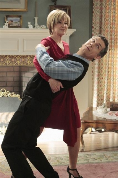 Photo Flash: First Look - SUBURGATORY's 'Blowtox and Burlap' Image