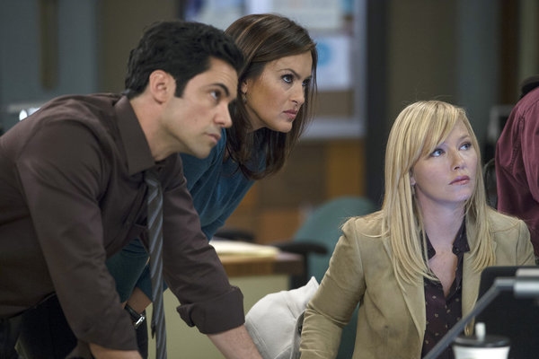 Danny Pino, Mariska Hargitay, Kelli Giddish Photo