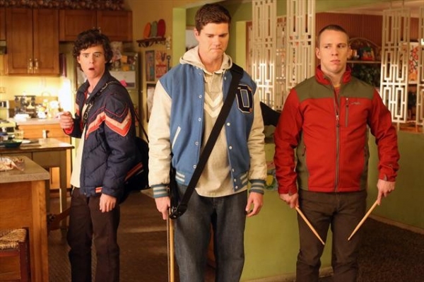 Photo Flash: THE MIDDLE's 'Winners and Losers' Image