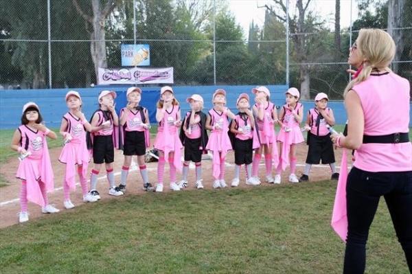 Photo Flash: SUBURGATORY's 'T-Ball and Sympathy' Image