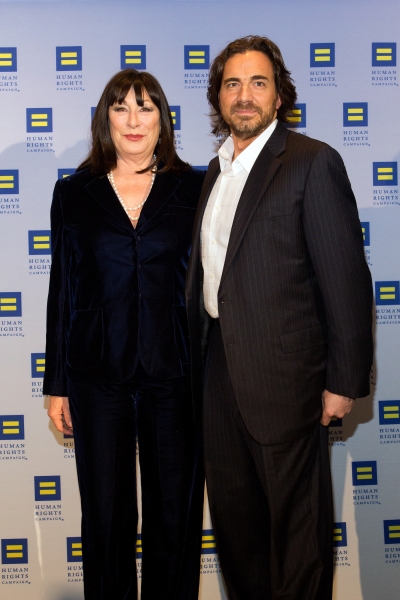 Anjelica Huston, Thorsten Kaye
 Photo