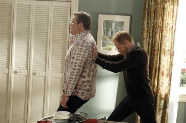 Photo Flash: MODERN FAMILY's 'Heart Broken' Image