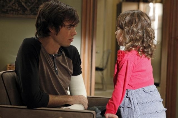 Photo Flash: MODERN FAMILY's 'Heart Broken' Image