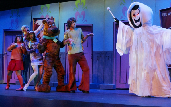 Photo Flash: SCOOBY-DOO LIVE! MUSICAL MYSTERIES Comes to Warner Theatre Today Image