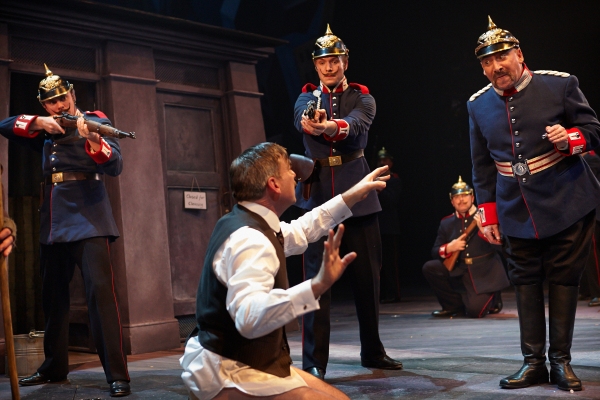 Photo Flash: First Look at Antony Sher and More in THE CAPTAIN OF KOPENICK Image