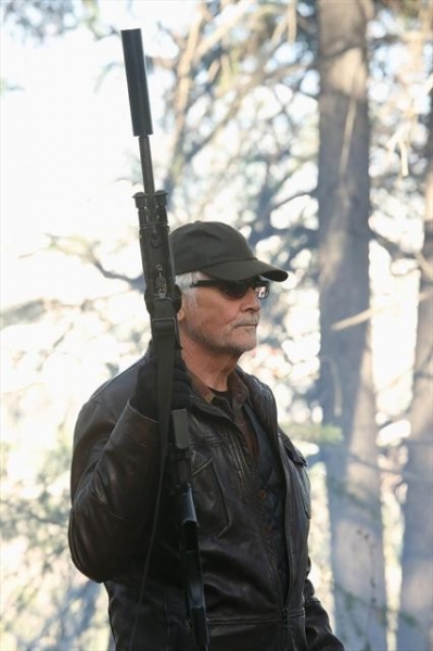 Photo Flash: CASTLE's 'Hunt,' Feat. James Brolin Image