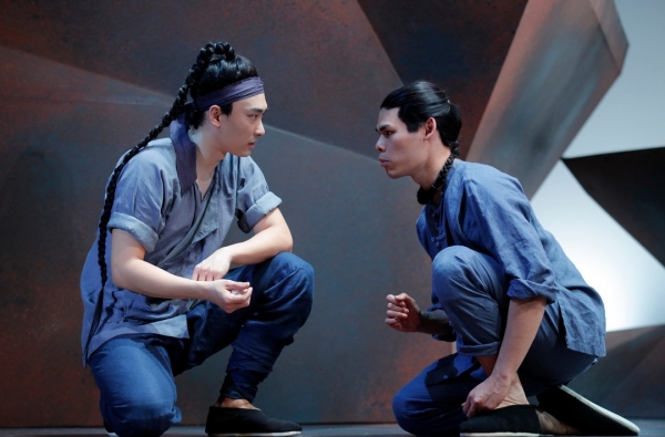 Photo Flash: First Look at Signature Theatre's THE DANCE AND THE RAILROAD Image