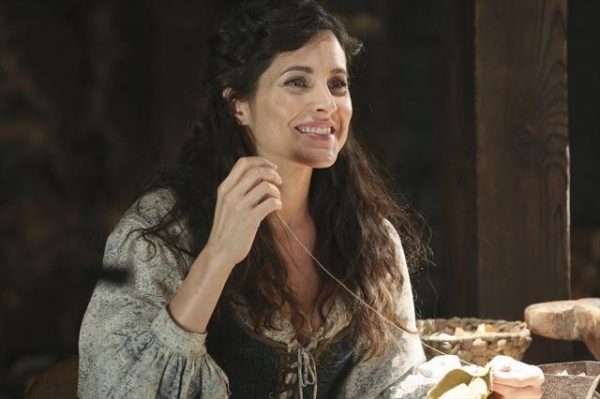 Photo Flash: ONCE UPON A TIME's 'Manhattan' Image