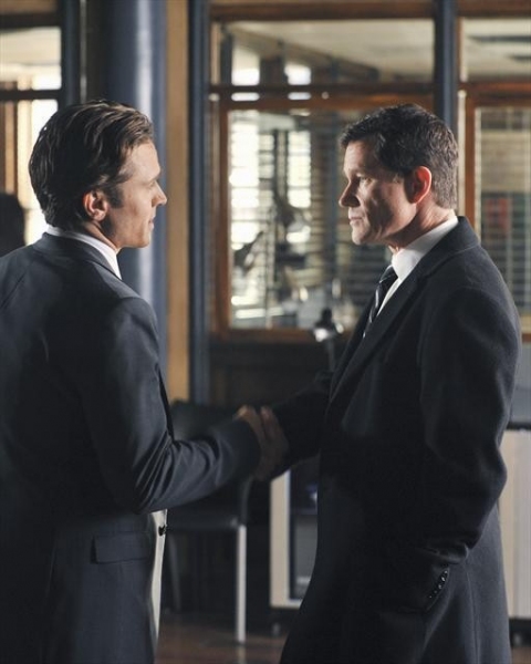 Photo Flash: CASTLE's 'Target' Image