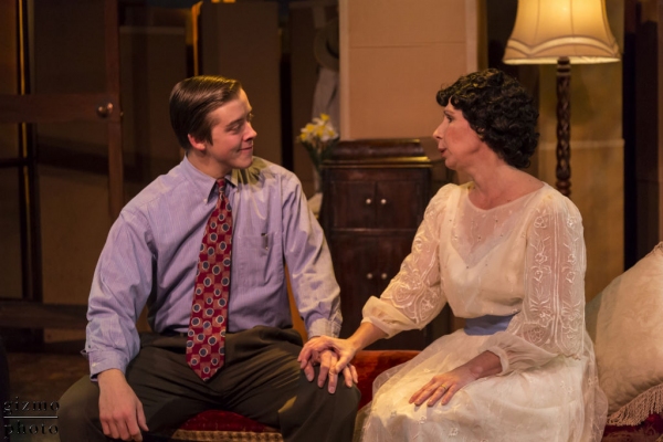 Photo Flash: First Look at Julie Herber, Vanessa Strickland and More in MET's THE GLASS MENAGERIE Image