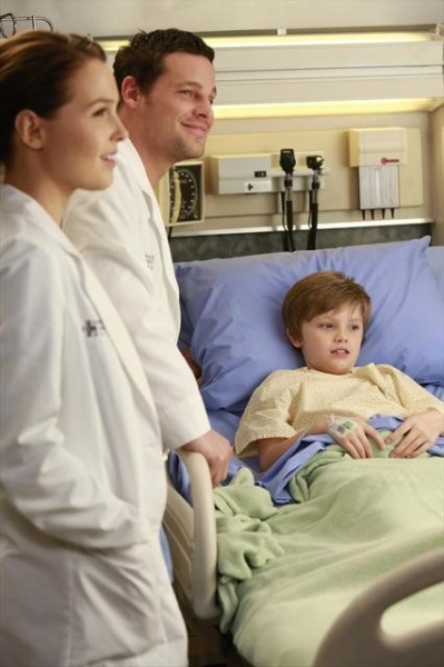 Photo Flash: GREY'S ANATOMY's 'This is Why We Fight' Image