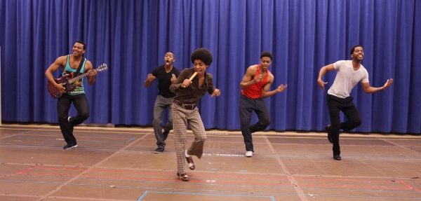 Photo Coverage: MOTOWN Cast Gives Performance Preview! Image