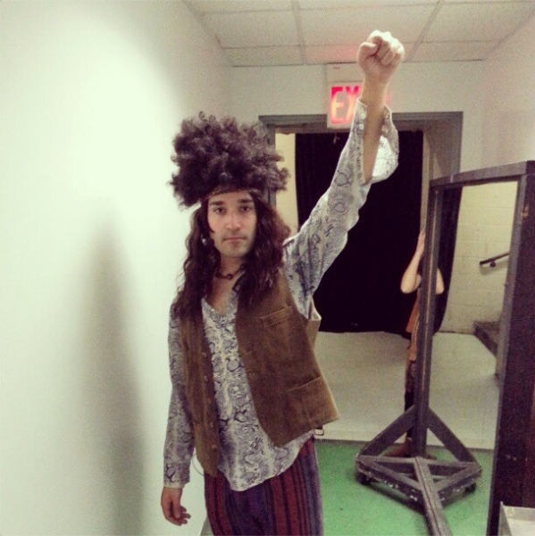 Photo Flash: Saturday Intermission Pics, Feb 9 - Broadway Snowman, ANNIE's Entourage, HAIR Does MOTOWN and More! Image