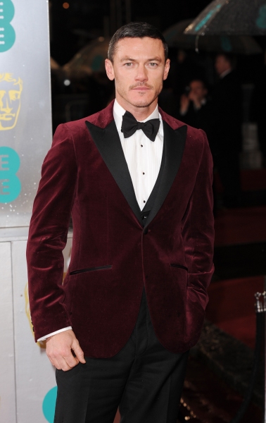 Photo Coverage: More From The BAFTA Red Carpet - Clooney, Affleck, Barks And More! Image