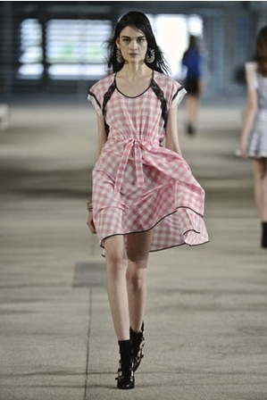 Photo Coverage: Alexis Mabille S/S 2013 Collection Preview Image