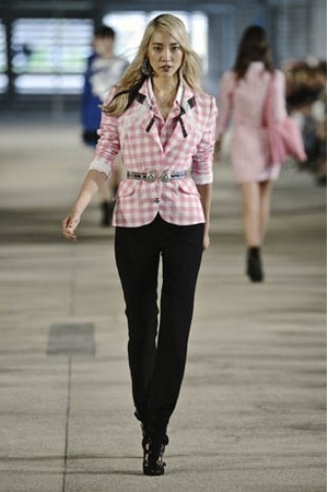 Photo Coverage: Alexis Mabille S/S 2013 Collection Preview Image