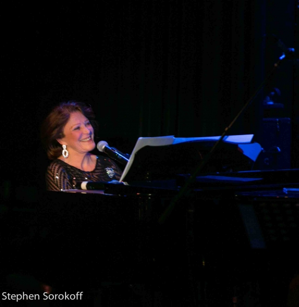 Photo Coverage: Linda Lavin & Billy Stritch Play Helsinki Hudson 