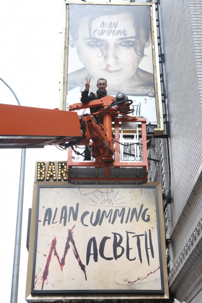 Photo Coverage:  Alan Cumming Helps Install MACBETH Marquee Image