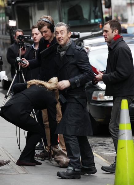 Photo Coverage:  Alan Cumming Helps Install MACBETH Marquee Image