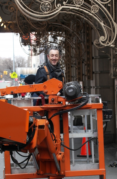 Photo Coverage:  Alan Cumming Helps Install MACBETH Marquee Image
