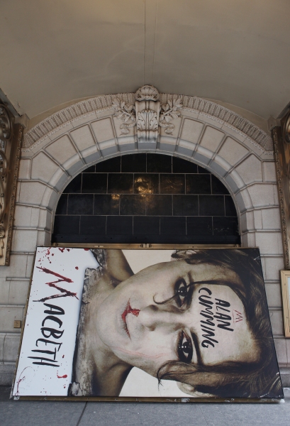 Photo Coverage:  Alan Cumming Helps Install MACBETH Marquee Image