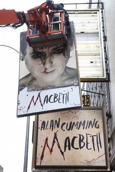 Photo Coverage:  Alan Cumming Helps Install MACBETH Marquee Image