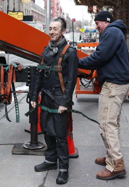 Photo Coverage:  Alan Cumming Helps Install MACBETH Marquee Image