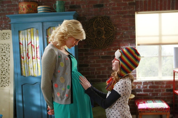 Photo Flash: First Look - 'Dog Children' Episode of NBC's THE NEW NORMAL Image