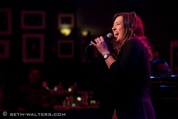 Photo Flash: CHICAGO's Carol Woods and More Perform at Birdland Image