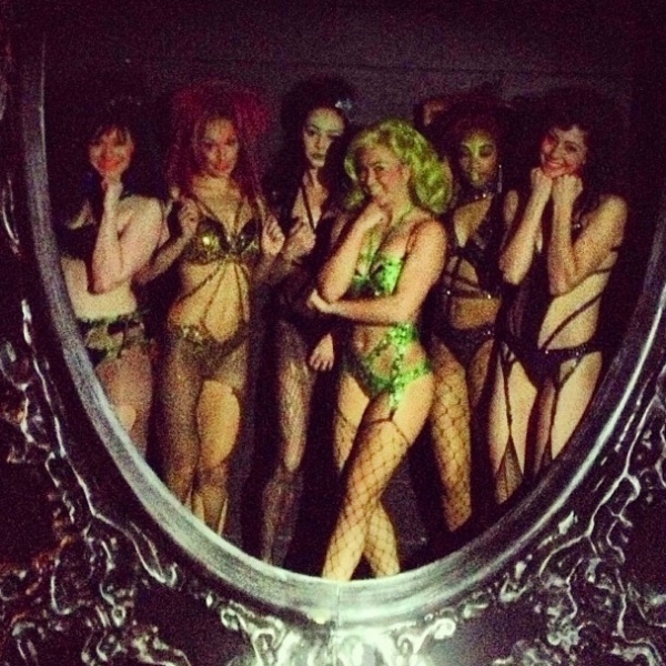 Photo Flash: SIPS, Feb 16 - NEWSIES Photobomb Extravaganza & More! Image