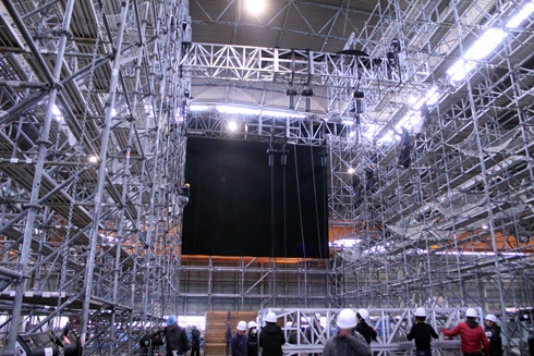 Photo Flash: Building the Set of THE LITTLE MERMAID in Tokyo Image
