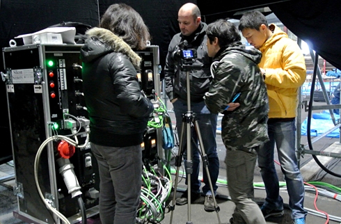 Photo Flash: Building the Set of THE LITTLE MERMAID in Tokyo Image