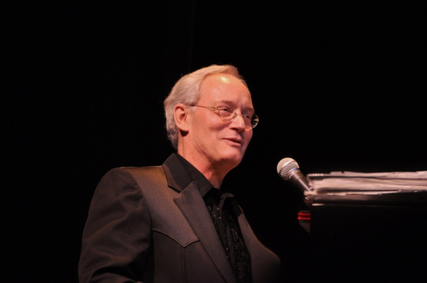 Photo Coverage: Ronan Tynan Plays Patchogue Theatre Image
