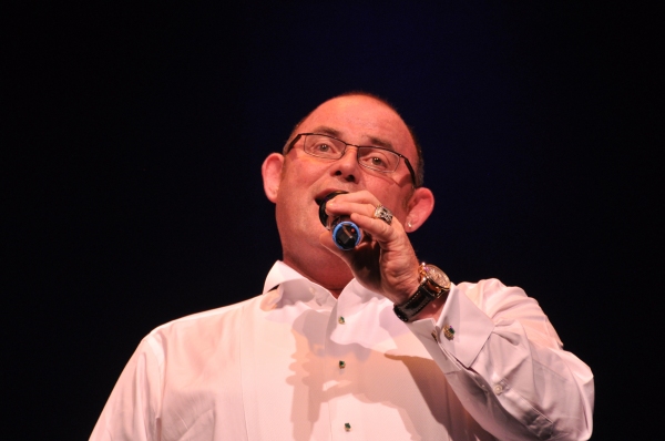 Photo Coverage: Ronan Tynan Plays Patchogue Theatre Image
