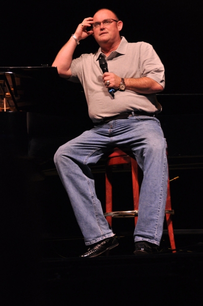 Photo Coverage: Ronan Tynan Plays Patchogue Theatre Image
