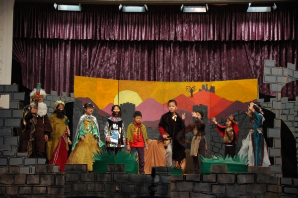 Photo Flash: First Look at Beijing Playhouse Academy's KING ARTHUR AND GUINEVERE 