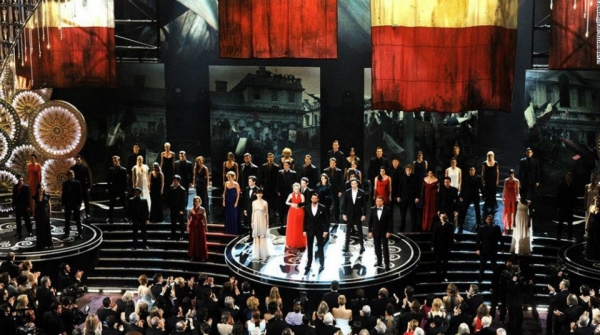 BWW Exclusive: Behind-the-Scenes Scoop on the Big LES MIS Oscars Performance - Special Interview with Julie Garnye; Photos & More  Image
