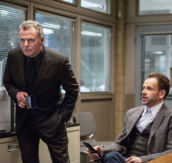 Photo Flash: First Look - ELEMENTARY's 'Deja Vu All Over Again,' Airing 3/14 Image