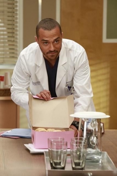 Photo Flash: GREY'S ANATOMY's 'Transplant Wasteland,' Airing 3/14 Image