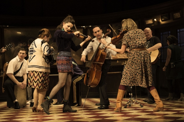 Photo Flash: First Look at Declan Bennett and Zrinka Cvitesic in West End's ONCE! Image