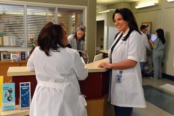 Photo Flash: First Look - GREY'S ANATOMY's 'Idle Hands,' Airing 3/21 Image