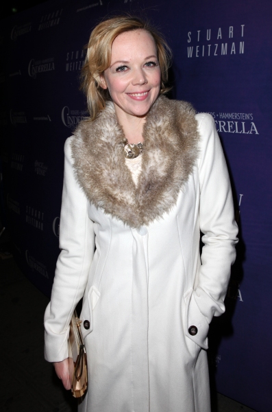 Emily Bergl  Photo