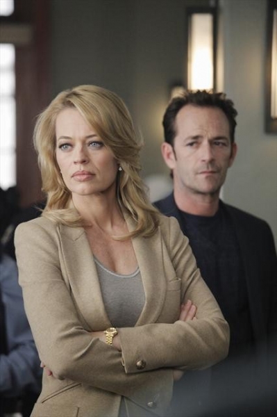 Photo Flash: First Look - BODY OF PROOF's 'Skin and Bones,' Airing 3/19 Image