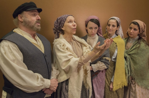Photo Flash: Sneak Peek at Paramount's FIDDLER ON THE ROOF 