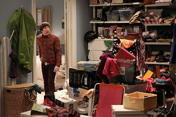 Photo Flash: THE BIG BANG THEORY's 'The Closet Reconfiguration,' Airing 3/14 Image