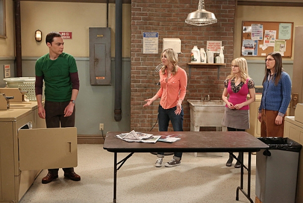 Photo Flash: THE BIG BANG THEORY's 'The Closet Reconfiguration,' Airing 3/14 Image
