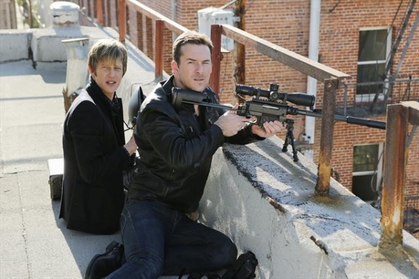 Photo Flash: First Look - REVENGE's 'Victory,' Airing 3/24 Image