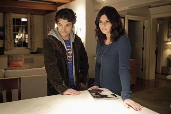Photo Flash: HAPPY ENDINGS' 'In the Heat of the Noche,' Airing 3/29 Image