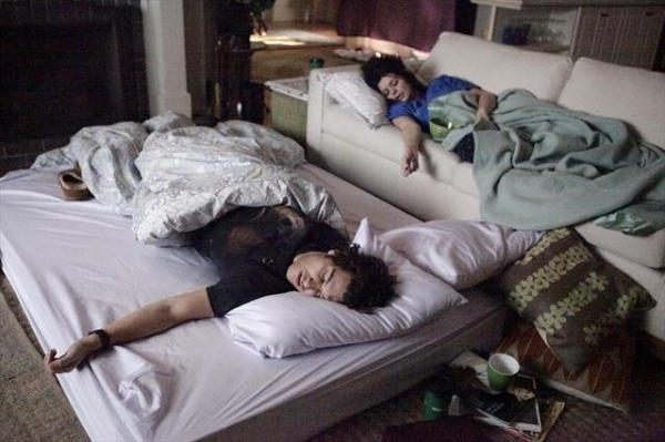 Photo Flash: HAPPY ENDINGS' 'In the Heat of the Noche,' Airing 3/29 Image
