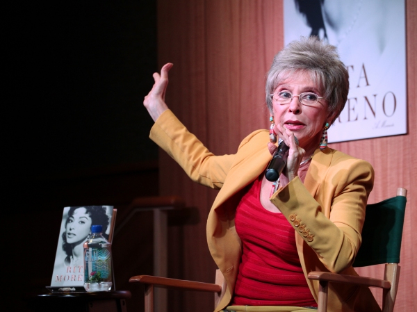 Photo Coverage: Rita Moreno Signs Memoir at Barnes & Noble Image